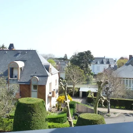 Bord De Apartment Dinard